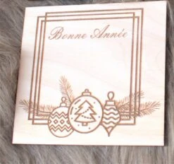 Cartes De Noël En Bois 8 Pièces Avec Enveloppe Découpées Au Laser Joyeux Noël Bonne Année Cartes De Vœux Originales En Bois 10x10 Cm Fait à La Handgemaakt 11 Cartes De Noël En Bois 8 Pièces Avec Enveloppe Découpées Au Laser Joyeux Noël Bonne Année Cartes De Vœux Originales En Bois 10x10 Cm Fait à La Handgemaakt -Decoris Boutique 1200x1125