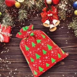 Sacs De Noël Jute - 12 X 15 Cm - 10 Pièces - Sapin De Noël Avec Flocons De Neige - 100% Naturel - Emballage De Noël Décoration De Décorations De Noël Décorations De Noël -Decoris Boutique 1200x1200 303