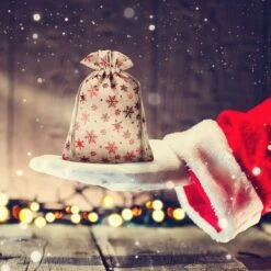 Sacs De Noël Jute - 22 X 30 Cm - 3 Pièces - Flocons De Neige Rouges - 100% Naturel - Emballage De Noël Décoration De Décorations De Noël Décorations De Noël -Decoris Boutique 1200x1200 308