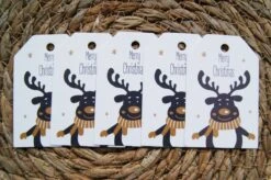 Etiquettes Renne Joyeux Noël Kraft Blanc 4,5 Cm X 6,5 Cm (lot De 10 Pièces) - Noël - Etiquettes Cadeaux - Etiquettes - Etiquettes De Noël -Decoris Boutique 1200x796