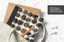 Carnet - Cahier - Pommes De Pin - Hiver - Wit - Carnet - Format A5 - Bloc-notes - Noël - Cadeau - Cadeau De Noël Pour Homme, Femme Et Enfant 12 Carnet - Cahier - Pommes De Pin - Hiver - Wit - Carnet - Format A5 - Bloc-notes - Noël - Cadeau - Cadeau De Noël Pour Homme, Femme Et Enfant -Decoris Boutique 1200x800 1040