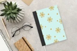 Carnet - Cahier - Noël - Motif - Neige - Or - Carnet - Taille A5 - Bloc-notes - Noël - Cadeau - Cadeau De Noël Pour Hommes, Femmes Et Enfants -Decoris Boutique 1200x800 1128