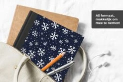 Carnet - Cahier - Hiver - Flocon De Neige - Motifs - Carnet - Taille A5 - Bloc-notes - Noël - Cadeau - Cadeau De Noël Pour Hommes, Femmes Et Enfants 12 Carnet - Cahier - Hiver - Flocon De Neige - Motifs - Carnet - Taille A5 - Bloc-notes - Noël - Cadeau - Cadeau De Noël Pour Hommes, Femmes Et Enfants -Decoris Boutique 1200x800 1142