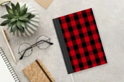 Carnet - Cahier - Motifs - Plaid - Rouge - Zwart - Carnet - Format A5 - Bloc-notes - Noël - Cadeau - Cadeau De Noël Homme, Femme Et Enfant -Decoris Boutique 1200x800 135