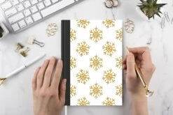 Carnet - Cahier D'écriture - Flocon De Neige - Gold - Glitter - Noël - Design - Carnet - Format A5 - Bloc-notes - Cadeaux Sinterklaas - Cadeaux Pour Enfants - Cadeaux Chaussures - Petits Cadeaux -Decoris Boutique 1200x800 218