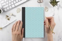 Carnet - Carnet D'écriture - Flocons De Neige - Hiver - Design - Étoiles - Carnet - Format A5 - Bloc-notes - Noël - Cadeau - Cadeau De Noël Pour Hommes, Femmes Et Enfants -Decoris Boutique 1200x800 322