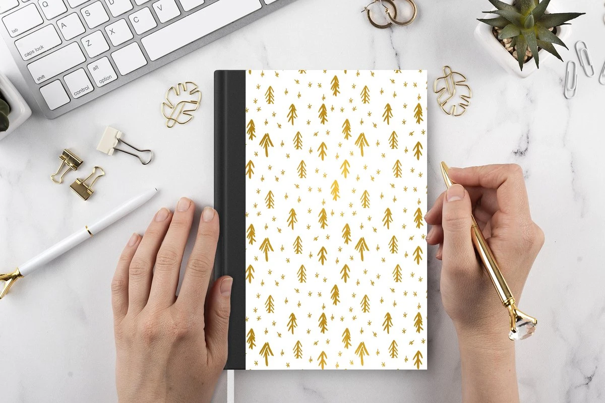 Cahier - Cahier D'écriture - Noël - Branche De Sapin - Or - Motifs - Cahier - Format A5 - Bloc-notes - Cadeaux Sinterklaas - Cadeaux Pour Enfants - Cadeaux Chaussures - Petits Cadeaux 5 Cahier - Cahier D'écriture - Noël - Branche De Sapin - Or - Motifs - Cahier - Format A5 - Bloc-notes - Cadeaux Sinterklaas - Cadeaux Pour Enfants - Cadeaux Chaussures - Petits Cadeaux – Image 3