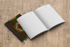 Carnet - Cahier - Guirlande De Noël - Houx - Motifs - Carnet - Format A5 - Bloc-notes - Noël - Cadeau - Cadeau De Noël Pour Hommes, Femmes Et Enfants 12 Carnet - Cahier - Guirlande De Noël - Houx - Motifs - Carnet - Format A5 - Bloc-notes - Noël - Cadeau - Cadeau De Noël Pour Hommes, Femmes Et Enfants -Decoris Boutique 1200x800 697