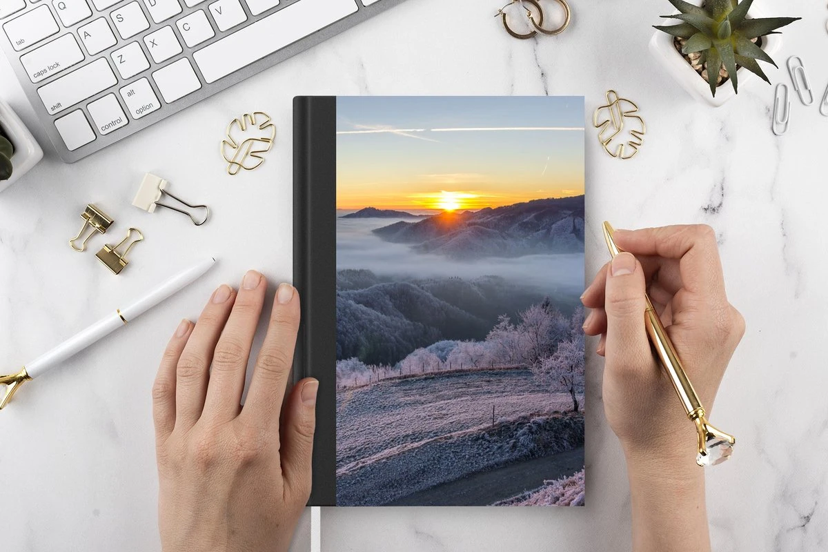 Carnet - Cahier - Hiver - Montagnes - Soleil - Soir - Carnet - Format A5 - Bloc-notes - Noël - Cadeau - Cadeau De Noël Pour Hommes, Femmes Et Enfants 5 Carnet - Cahier - Hiver - Montagnes - Soleil - Soir - Carnet - Format A5 - Bloc-notes - Noël - Cadeau - Cadeau De Noël Pour Hommes, Femmes Et Enfants – Image 3