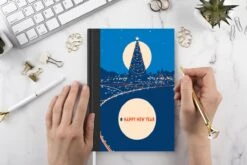 Cahier - Cahier - Énonciations - Citations - Happy Année - New - Cahier - Noël A5 - Bloc-notes - Noël - Cadeau - Cadeau De Noël Pour Hommes, Femmes Et Enfants 12 Cahier - Cahier - Énonciations - Citations - Happy Année - New - Cahier - Noël A5 - Bloc-notes - Noël - Cadeau - Cadeau De Noël Pour Hommes, Femmes Et Enfants -Decoris Boutique 1200x800 889