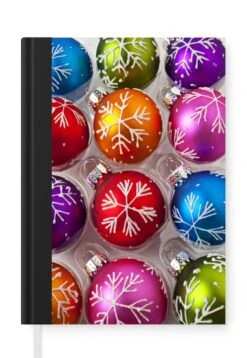 Carnet De Notes - Cahier D'écriture - Une Boîte Avec Des Décorations De Noël - Carnet De Notes - Format A5 - Bloc-notes - Cadeaux Sinterklaas - Distribution De Cadeaux Pour Enfants - Cadeaux De Chaussures - Petits Cadeaux